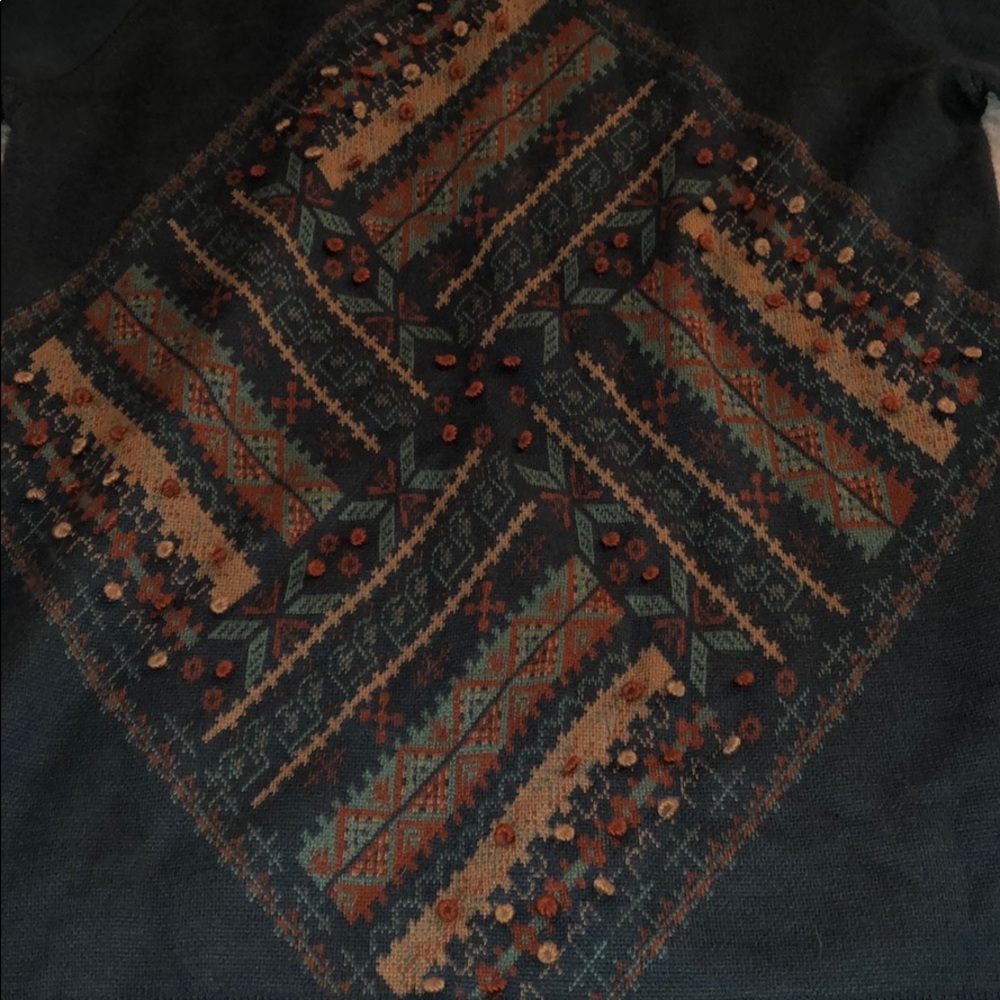 Patterned Crew Neck Sweater - Picture 2 of 4